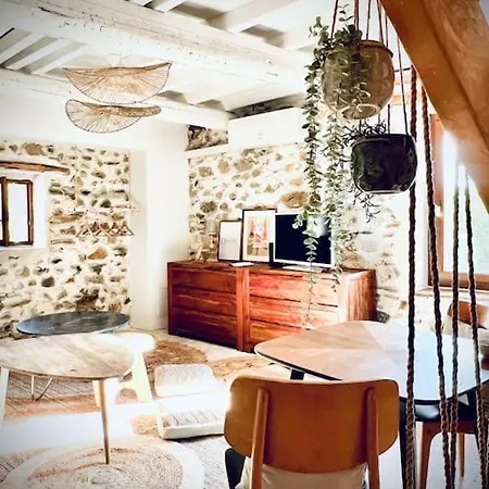 Maison Louisa Ferienhaus *